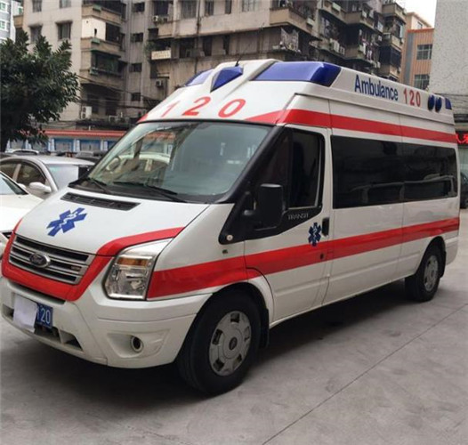 姚安信赖我们的救护车出租,让转院不再艰难